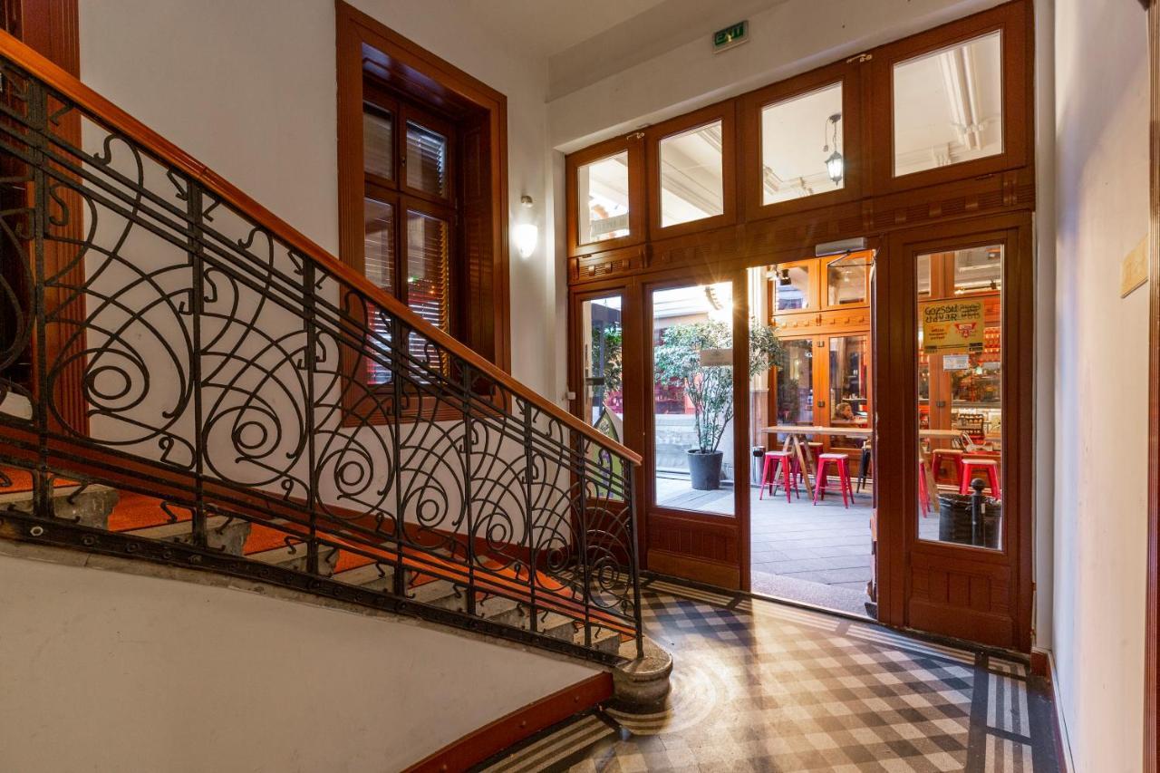 Explore Budapest From A Luxurious Cozy Apartment Exterior photo
